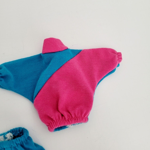 Barbie - Picture 5 of 6